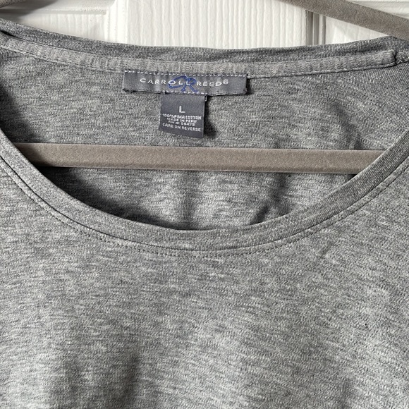 Carroll Reed tee🤍 - Picture 2 of 3